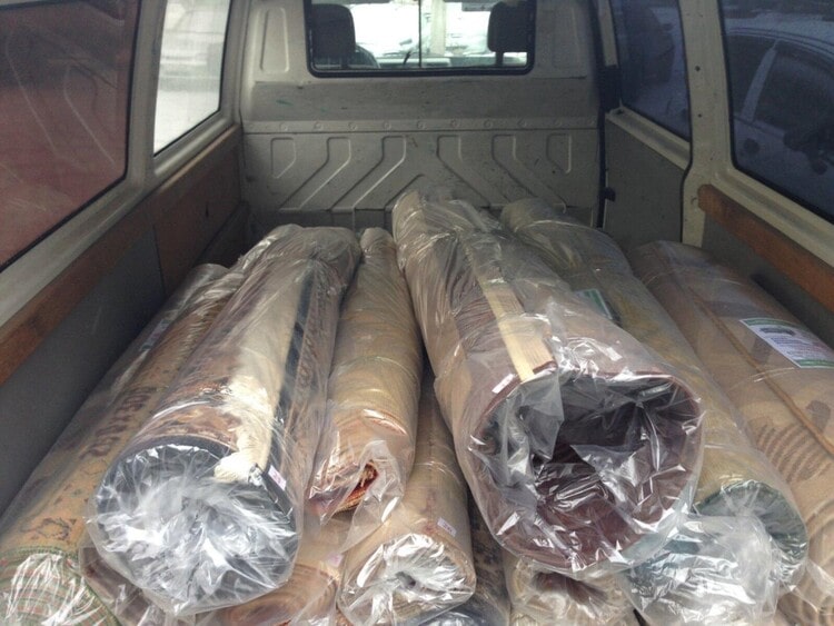 как свернуть ковер для перевозки